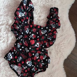 SOLD ❌POST - Baby Girl Halloween Skull Floral Bodysuit Romper